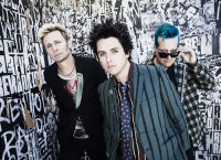“Troubled Times”:  Το νέο κλιπ κατά του Τραμπ των Green Day