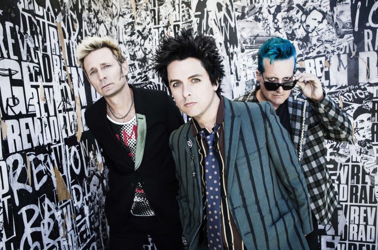 “Troubled Times”:  Το νέο κλιπ κατά του Τραμπ των Green Day