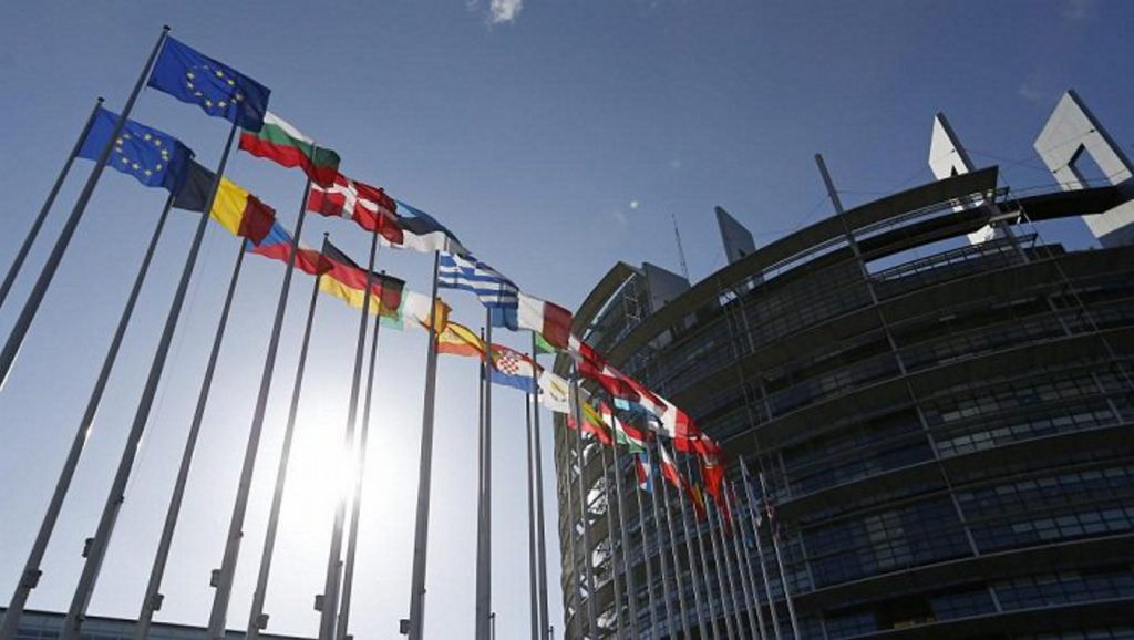 Ευρωκοινοβούλιο: Παραμένουμε πιστοί στις αρχές της Συμφωνίας του Παρισιού