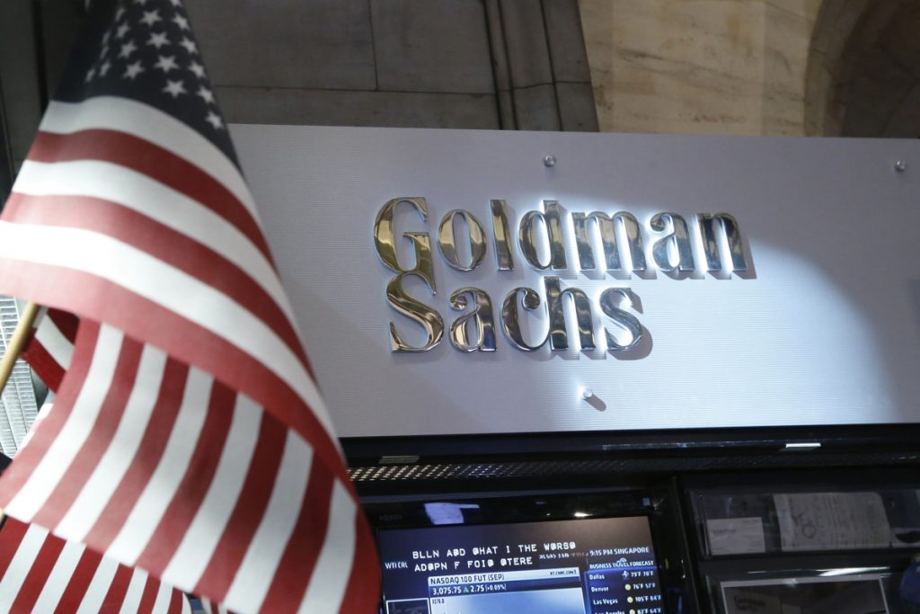 Goldman Sachs: Σε Φρανκφούρτη και Παρίσι μετά το Brexit