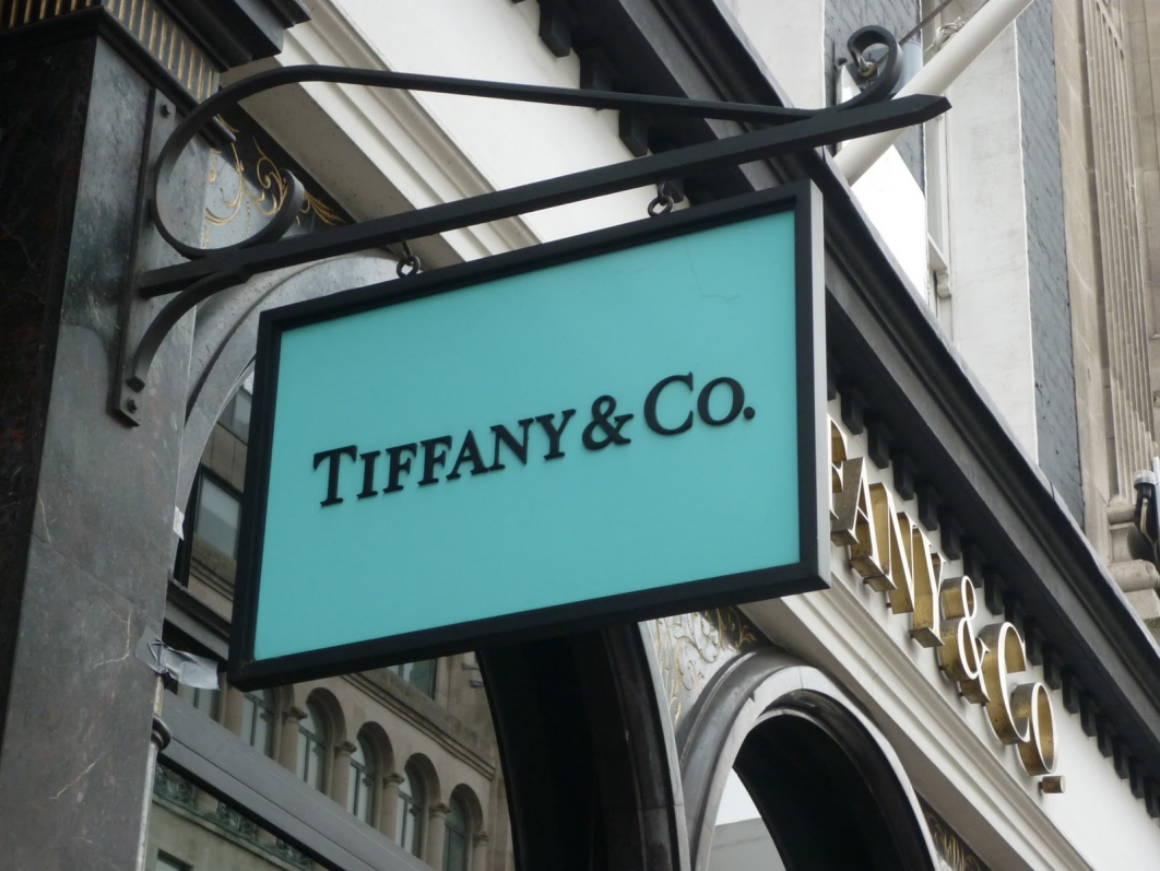 Μειώθηκαν, λόγω Τραμπ, οι πωλήσεις στο Tiffany’s