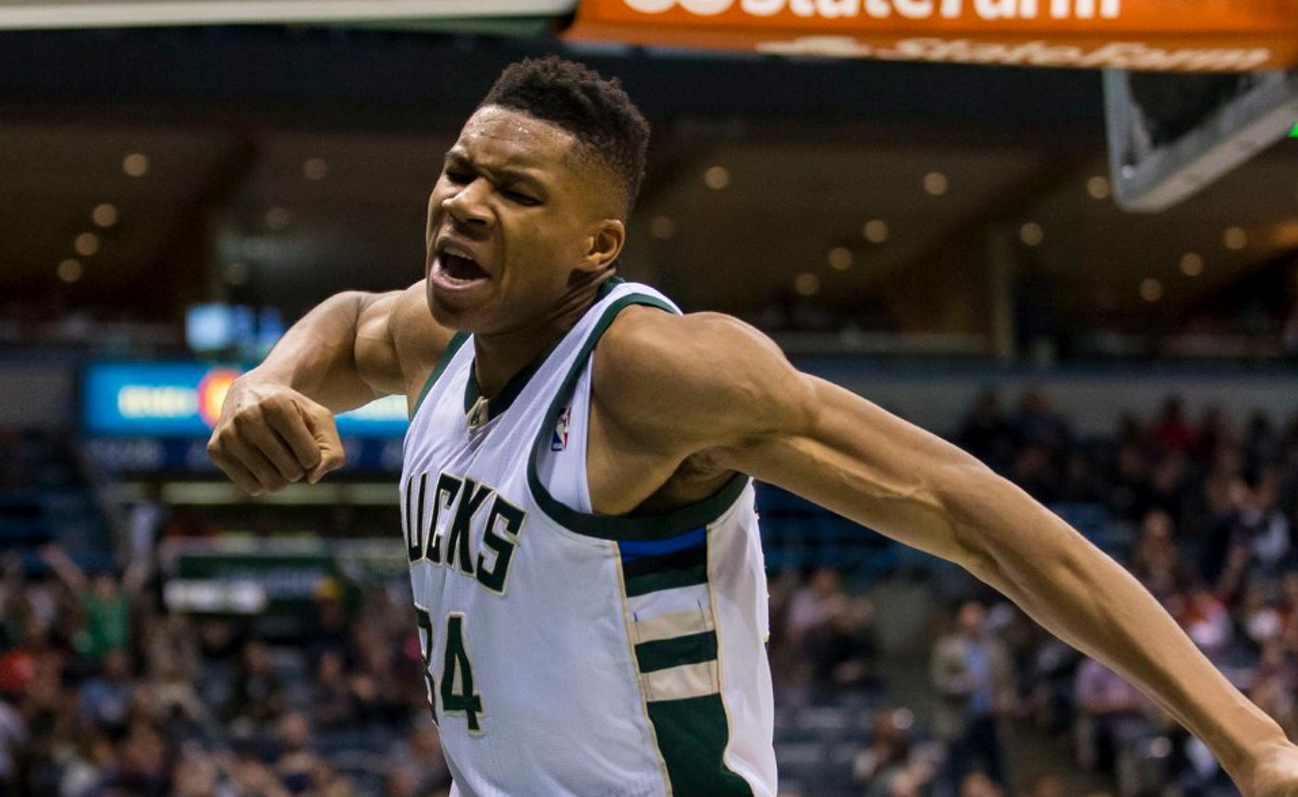 Σαρωτικός ξανά ο Γιάνναρος, οδήγησε σε μεγάλη νίκη του Μπακς (vid)