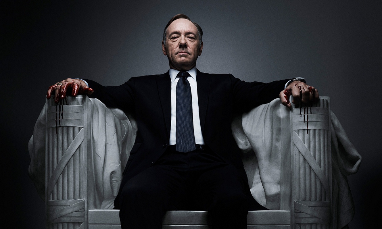 Κέβιν Σπέισι: 8 εργαζόμενοι του House of Cards καταγγέλλουν ότι τους παρενόχλησε