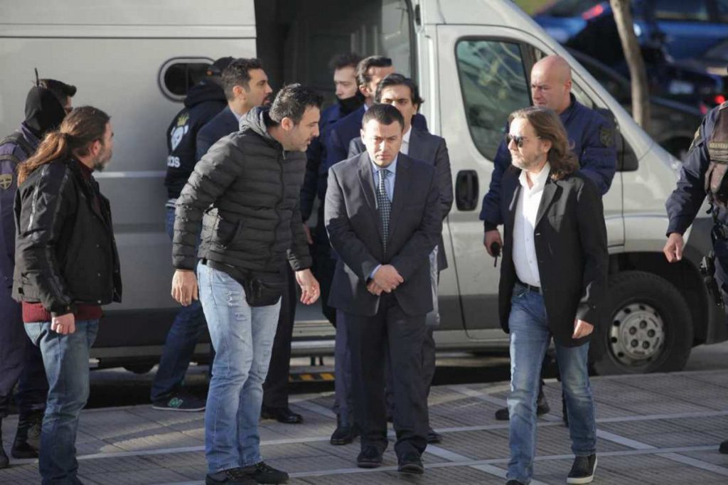 Ο Άρειος Πάγος αποφασίζει για τους 8 Τούρκους πραξικοπηματίες