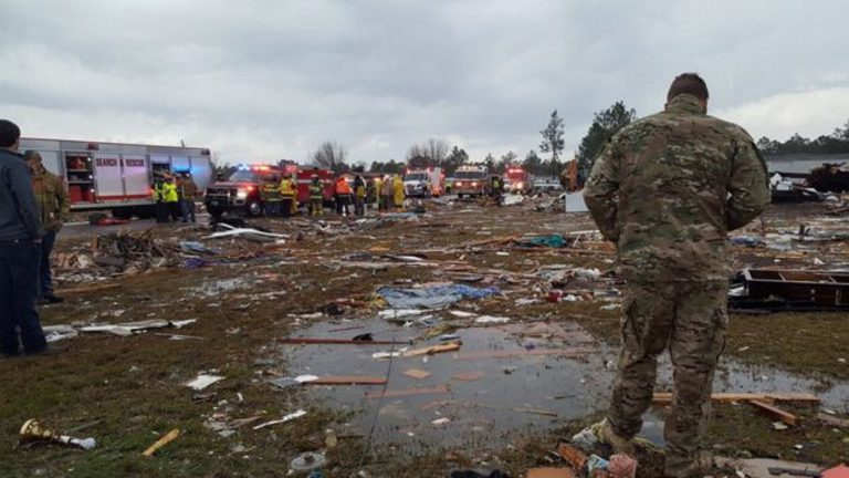 Τουλάχιστον 18 νεκροί από ανεμοστρόβιλους στις ΗΠΑ