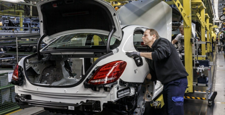 Mercedes-Benz: Νέες εργοστασιακές εγκαταστάσεις στην Ρωσία
