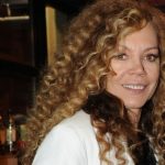 Η Ελένη Δήμου σε μια… “Υπόθεση καρδιάς”