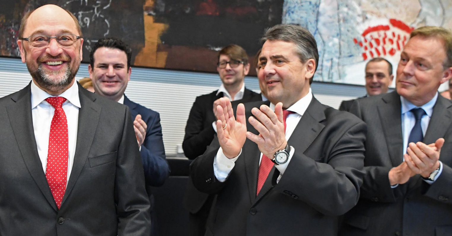 Με 6% ο Σουλτς μπροστά από την Μέρκελ για τις γερμανικές εκλογές