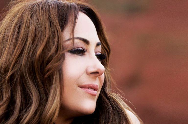 Μελίνα Ασλανίδου ΠΑΟΚ: Αποθέωσε τον Πέλκα η τραγουδίστρια (pic)