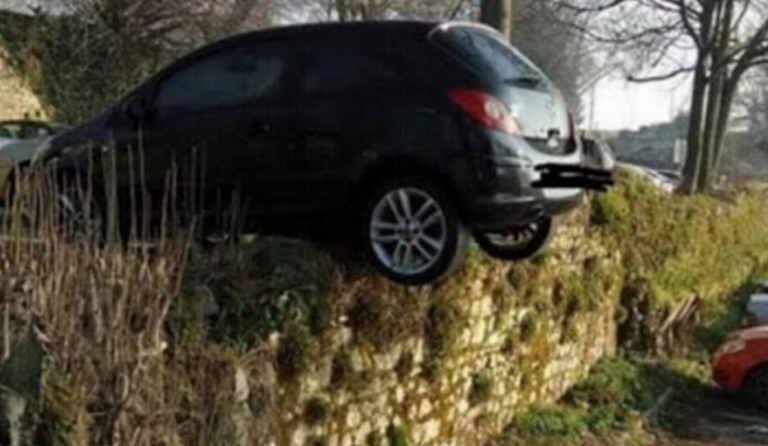 Απίστευτο παρκάρισμα στα Ιωάννινα γίνεται viral! (pics)
