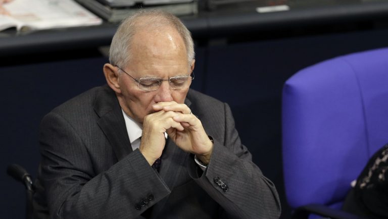 Νέες… νουθεσίες του Σόιμπλε προς την Ελλάδα για εφαρμογή των συμφωνηθέντων