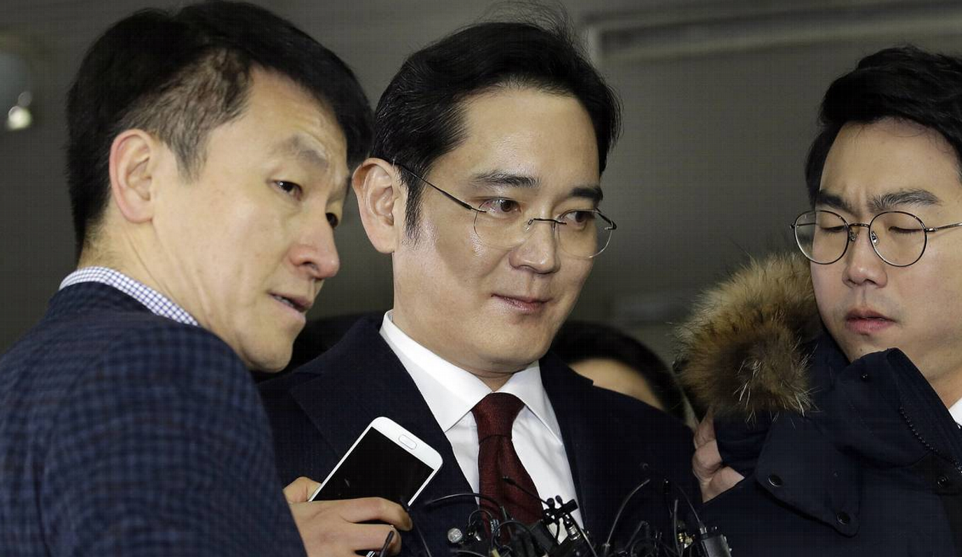 Samsung: Εμπλοκή του αντιπρόεδρου της σε πολιτικό σκάνδαλο