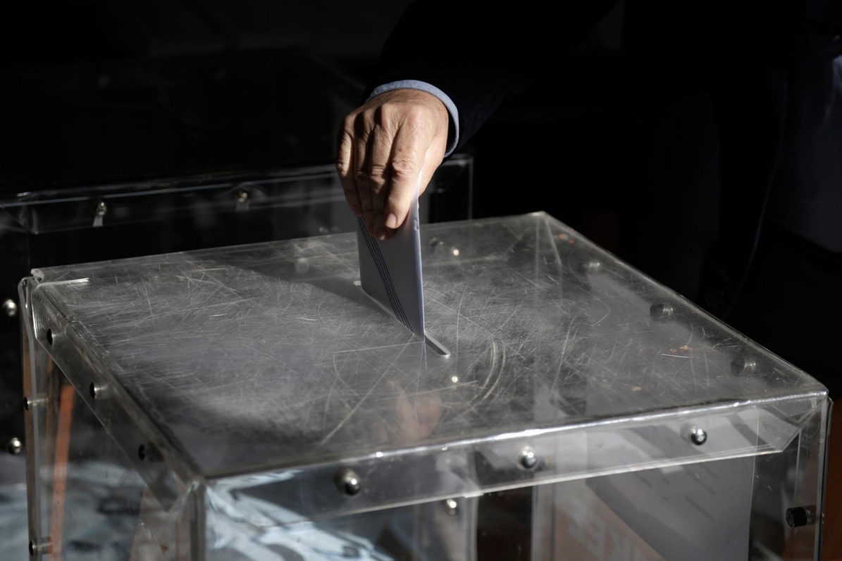 MRB: Μπροστά με 13% η ΝΔ