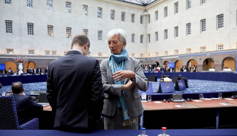 FAZ: Μπλόκο στην εκταμίευση της δόσης – Οι απαιτήσεις του ΔΝΤ