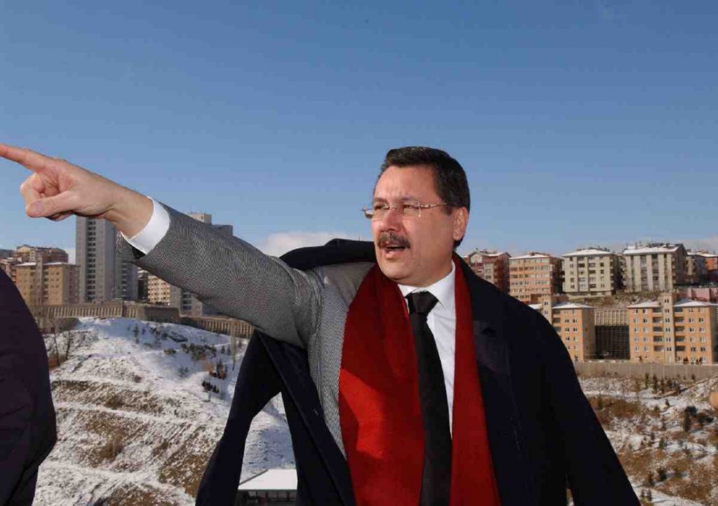 Δήμαρχος Κωνσταντινούπολης: Παραιτούμαι