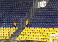 Ξεκίνησαν οι ετοιμασίες στο Παλέ για τον τελικό – Τοποθετήθηκαν κάγκελα για τον διαχωρισμό των θυρών 9-10 (photos)