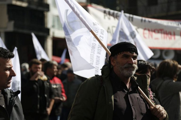 Λάρισα: Οι αγρότες ετοιμάζουν “θερμή” υποδοχή στον Αλέξη Τσίπρα