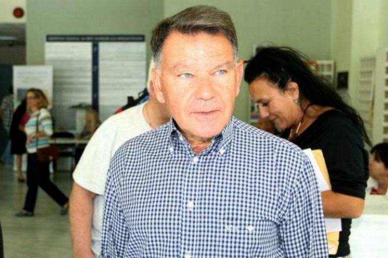 Συγκλονίζουν οι φωτογραφίες από το τρακαρισμένο αυτοκίνητο του Κούγια – Δείτε από πού βγήκε ζωντανός!