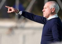 Με πολλά νεύρα και τρομερές ατάκες ο «Αναστό» για Άρη, άνοδο, Μπαρτσελόνα και… μνημόσυνα!