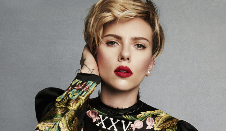 Η Scarlett Johansson υπέρ της πολυγαμίας