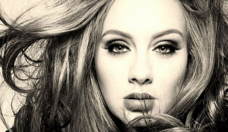 Adele: Από τις πιο ακριβοπληρωμένες τραγουδίστριες του πλανήτη