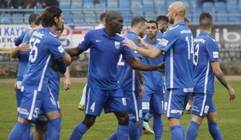 Η απίθανη ντρίμπλα του Όμο που “τρέλανε” τους συμπαίκτες του!
