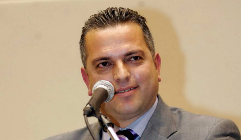 Η φωτογραφία με τον Δημητριάδη να μιλάει στους οπαδούς της ΑΕΚ! (pic)