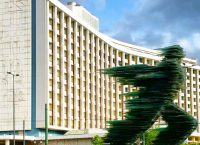 Hilton Athens: Γευματίστε για καλό σκοπό