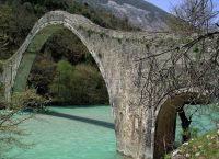 Συνεργασία για την αποκατάσταση του Γεφυριού της Πλάκας