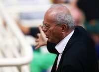 Αγριο… πέσιμο Θανάση στους διαιτητές!