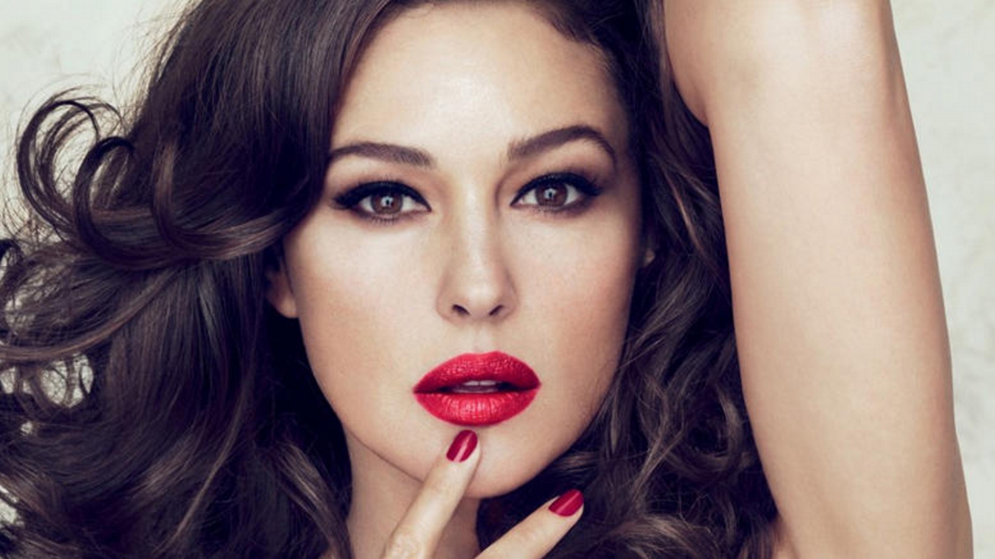 Με πασίγνωστο ποδοσφαιριστή η Μόνικα Μπελούτσι !