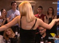 Η Άννα Πολύζου έβαλε φωτιά με το καυτό τσιφτετέλι! (vid)