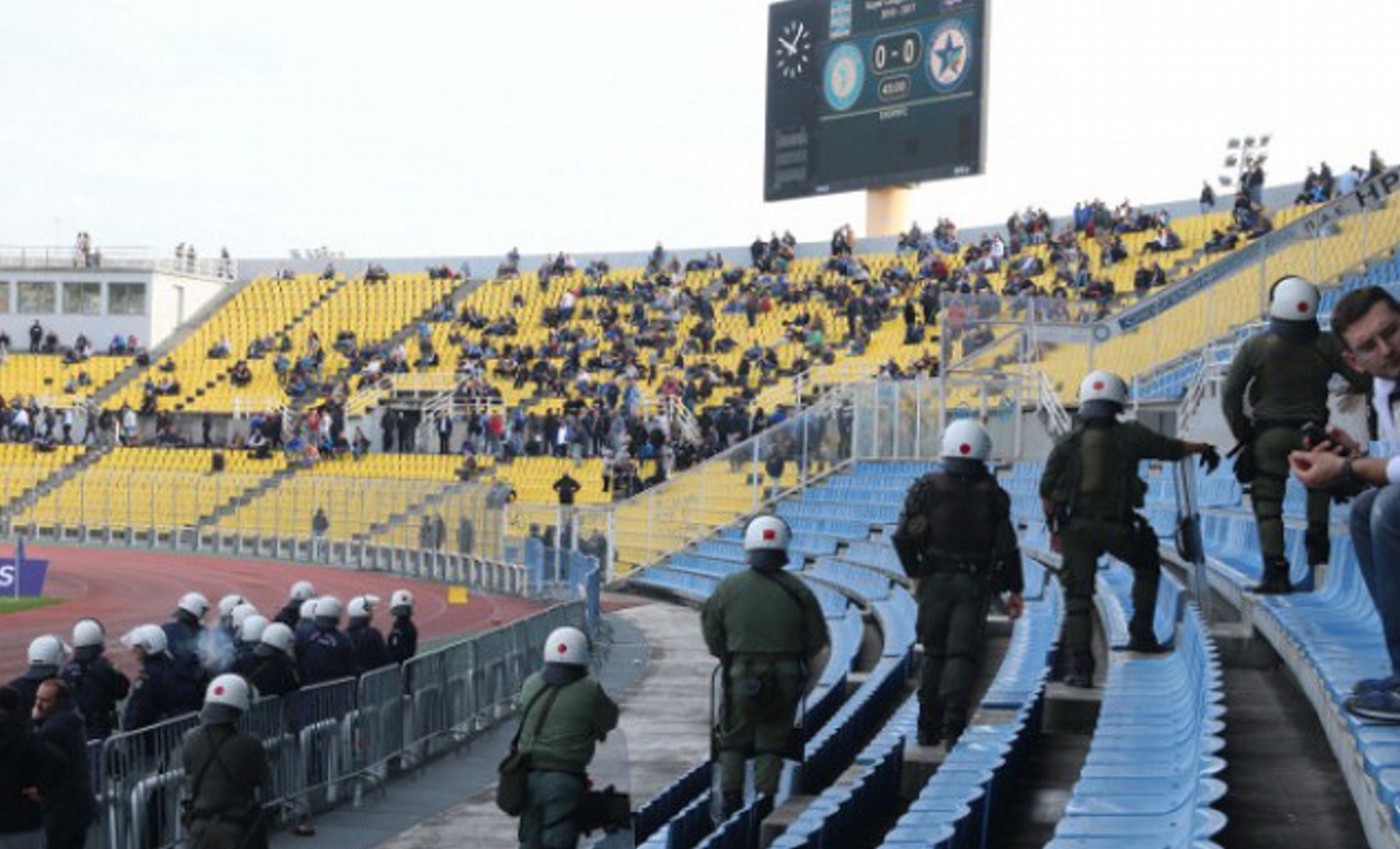 Τώρα: Ένταση και επεισόδια έξω από το Καυτανζόγλειο
