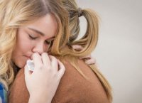 Συμβουλές προς γονείς: Οι λόγοι για τους οποίους πρέπει να ζητάτε συγγνώμη από το παιδί