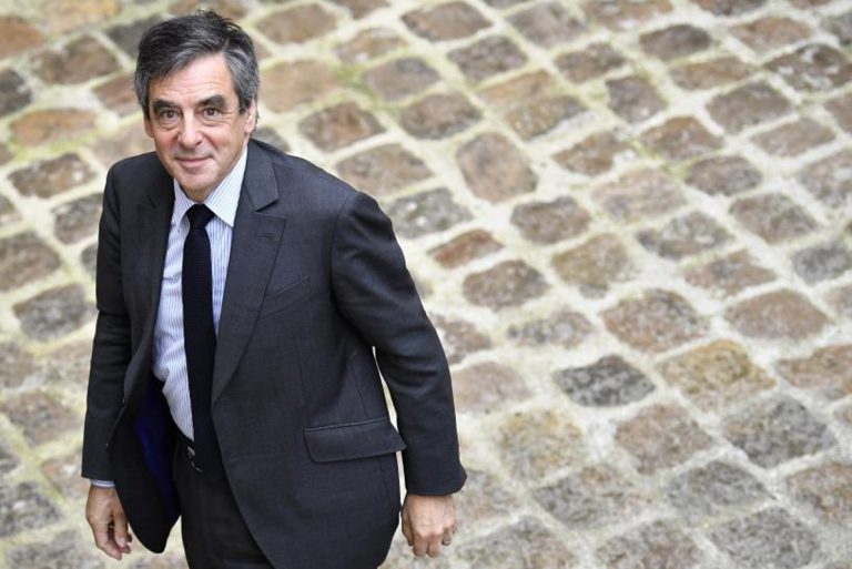 Αλαλούμ στη Γαλλία με το σκάνδαλο Φιγιόν