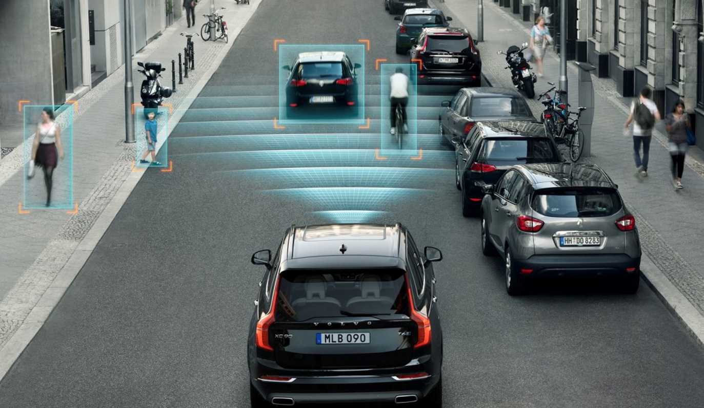 Νέο Volvo XC60: Όταν οι Σουηδοί πλησιάζουν τον …Κιτ!