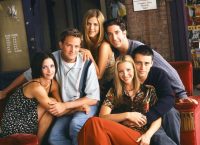 Το αρχικό σενάριο της σειράς «Friends» ήταν άλλο