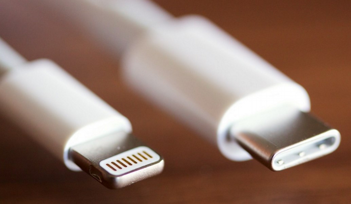 Apple: Τέλος στα σενάρια για χρήση θύρας USB-C