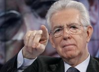 Αιχμές Μόντι κατά της Ελλάδας από τους Δελφούς
