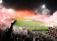 “Ντου” οπαδών του ΠΑΟΚ σε ραδιοφωνικό σταθμό στη Θεσσαλονίκη