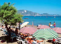 Οικογενειακές διακοπές σε ελληνικές παραλίες προτείνει η Telegraph