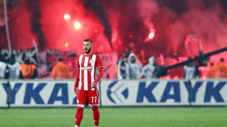 Αλλαγή μέσα σε πέντε λεπτά ο Φιγκέϊρας λόγω νεύρων!