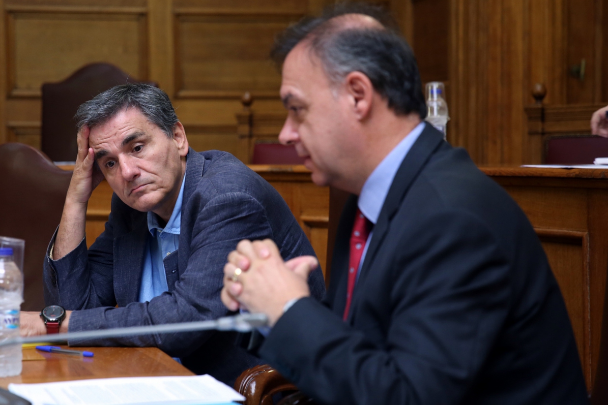 Καμπανάκι για παράταση του μνημόνιου από Γραφείο Προϋπολογισμού της Βουλής