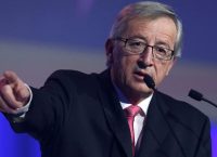 Γιούνκερ: Αν “περνούσαμε” τον ιταλικό προϋπολογισμό, θα μας προπηλάκιζαν