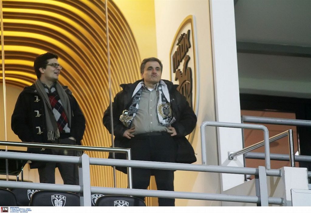 Τι έπαθε ο Τσακαλώτος στα γκολ της Μπαρτσελόνα