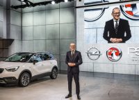Καρλ Τόμας Νιούμαν, CEO Opel: «Ο γάμος με την PSA είναι η ευκαιρία μας!»