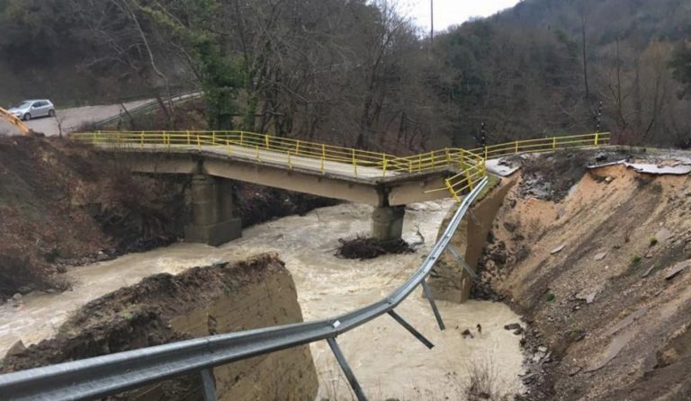 Πλημμύρισε ο Σπερχειός