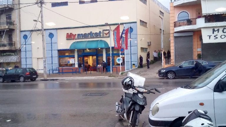 Αποκάλυψη Pagenews: Ο ληστής του Καματερού είχε ληστέψει άλλες 3 φορές το super market – Με ακάλυπτο πρόσωπο