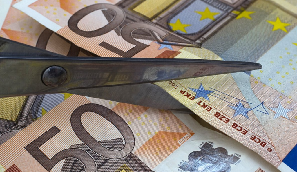 Μείωση κατά 3,1% των μισθών στην Ελλάδα από το 2009 έως το 2016