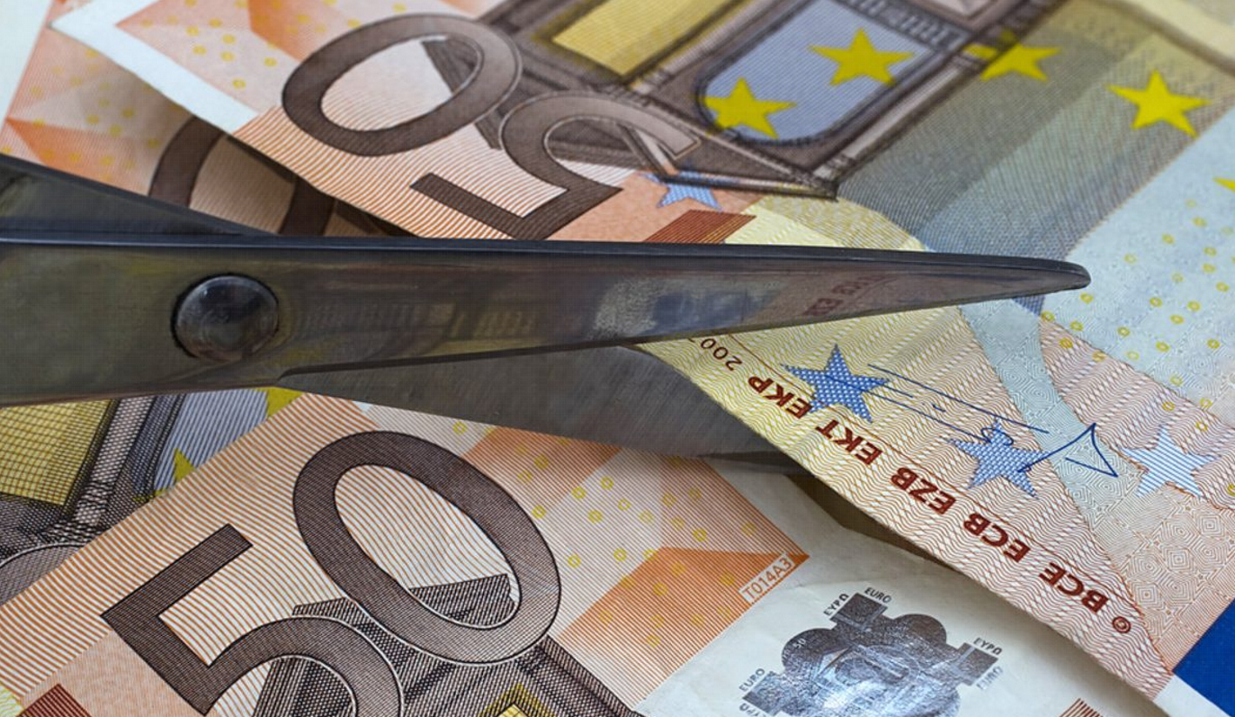 Μείωση κατά 3,1% των μισθών στην Ελλάδα από το 2009 έως το 2016